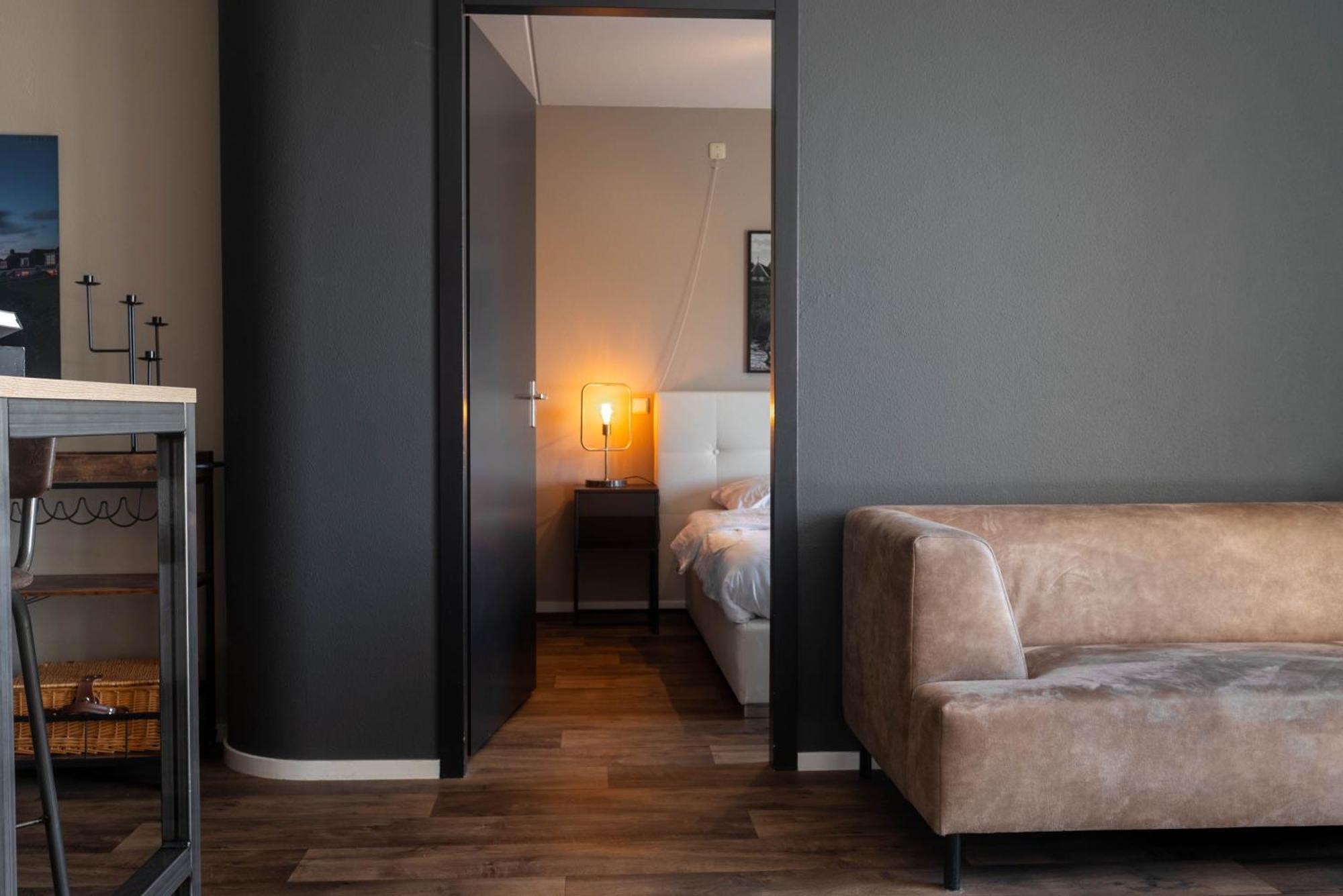 Zuiderzeestate 35, Prachtig Appartement Aan Het Ijsselmeer 玛库姆 外观 照片